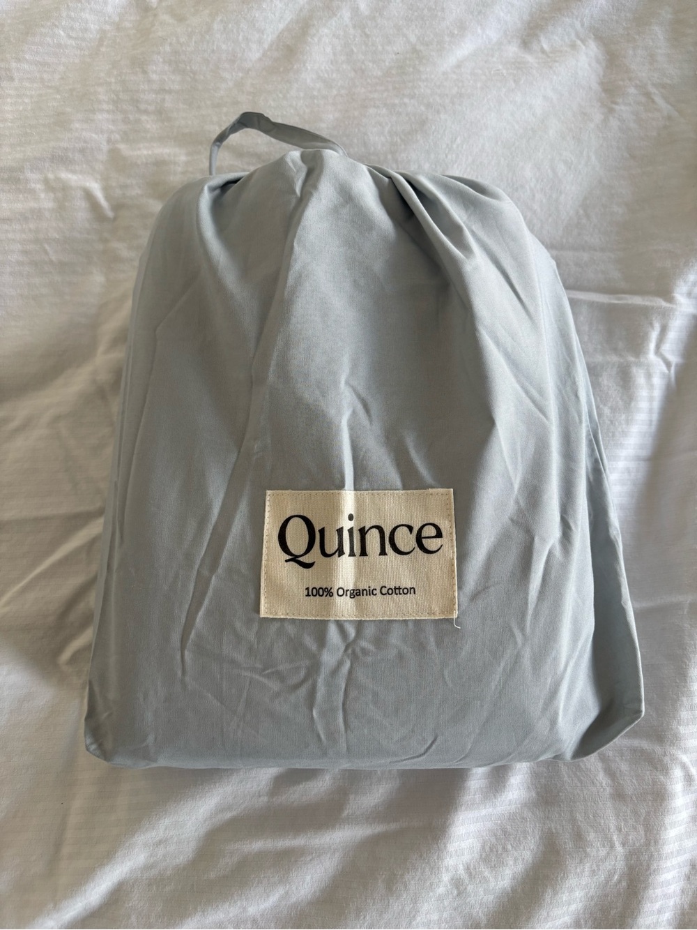 Quince - Organic Crisp Pecale Flat Sheet and 2 Pillowcases - Color: Sky Blue